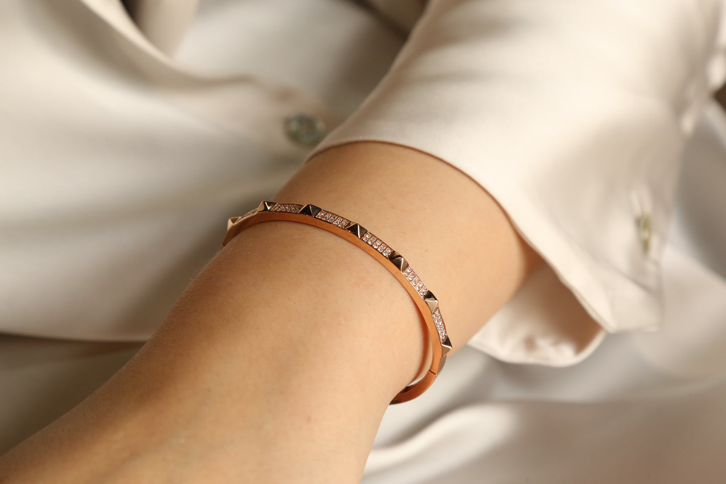 0.41 Karat Pırlanta Kelepçe