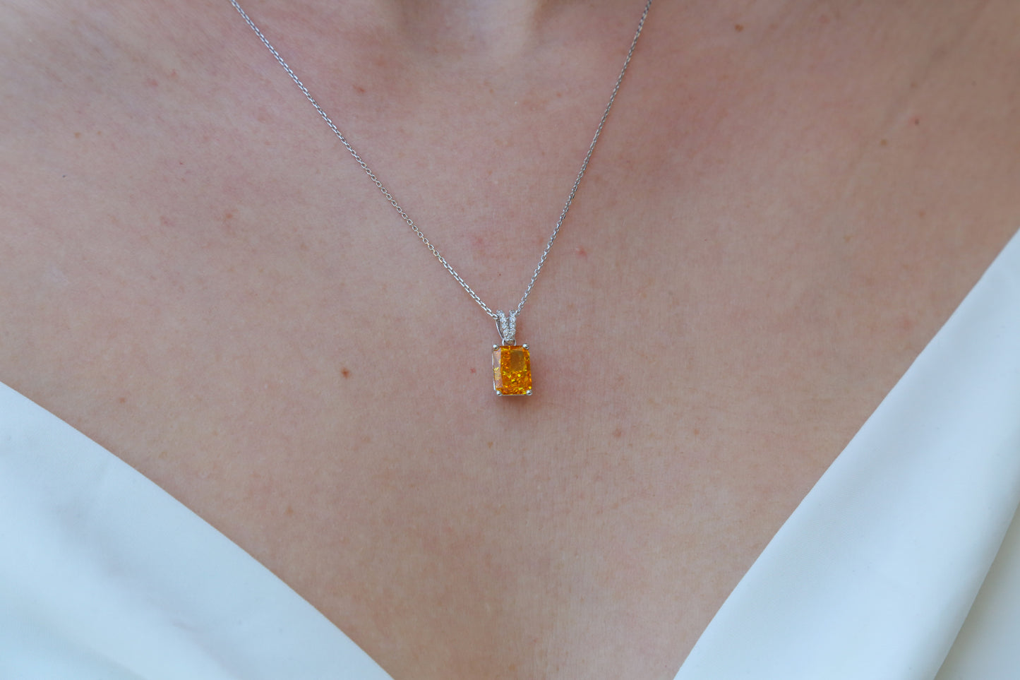 Pırlantalı Imperial Topaz Kolye